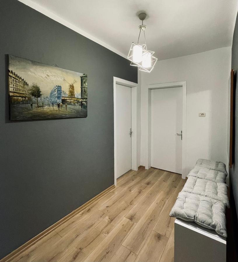 Luel Central Apartament Tirana Eksteriør billede