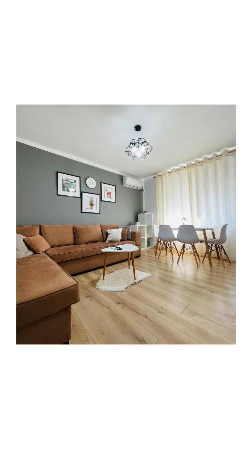 Luel Central Apartament Tirana Eksteriør billede
