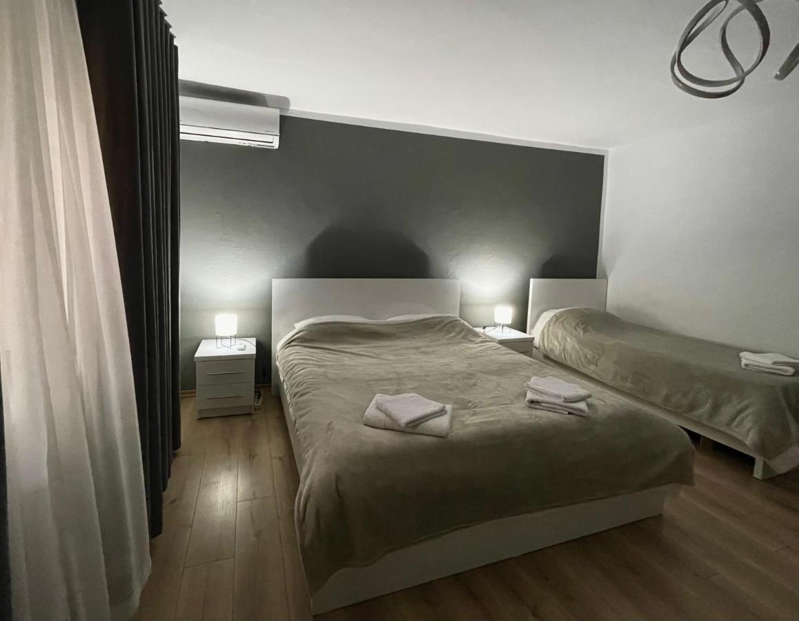 Luel Central Apartament Tirana Eksteriør billede